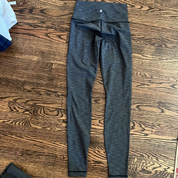 Lululemon Wunder Under 25” - Picture 4 of 6